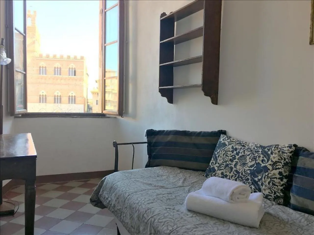 Fonte Gaia Apartment Siena 0*,